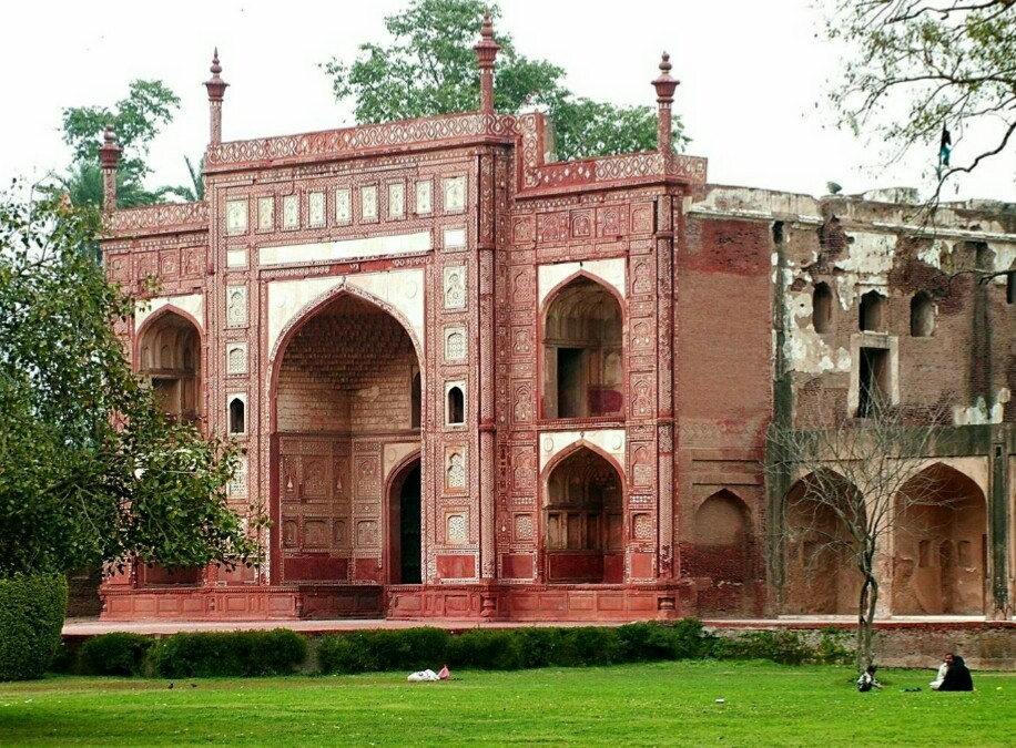 معروف ترین سازه های باستانی پاکستان 69868468699896789678