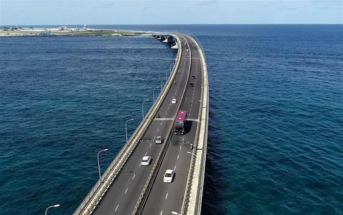 پل دوستی چین و مالدیو وسط اقیانوس 416352663415